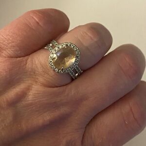 Elegant Silver Women's Ring